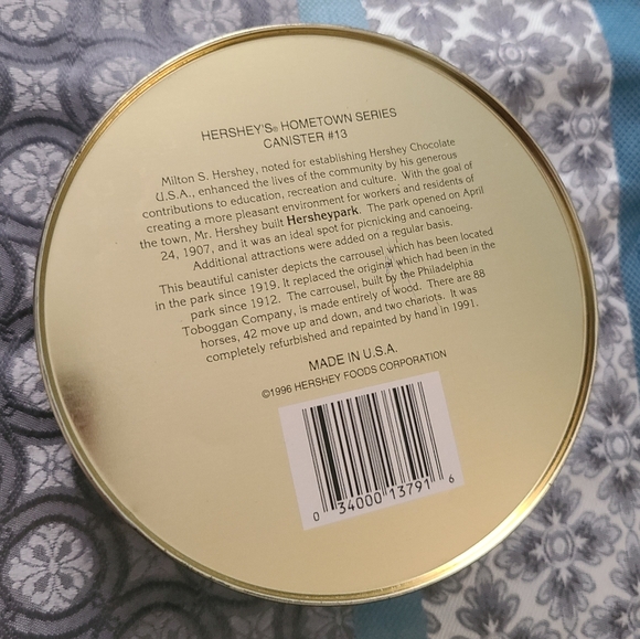 Hershey Carousel Hometown #13 Collectible 1996 Tin - Picture 7 of 10